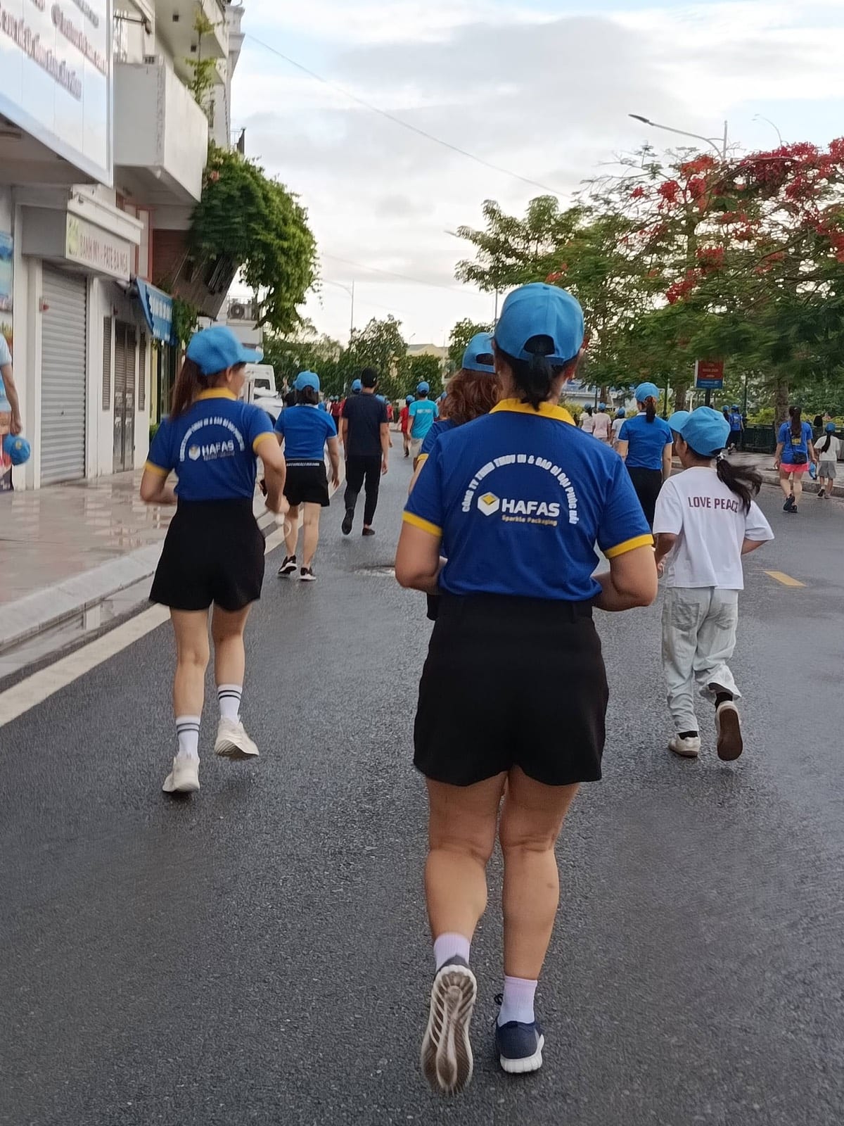 Đồng lòng trên từng bước chạy